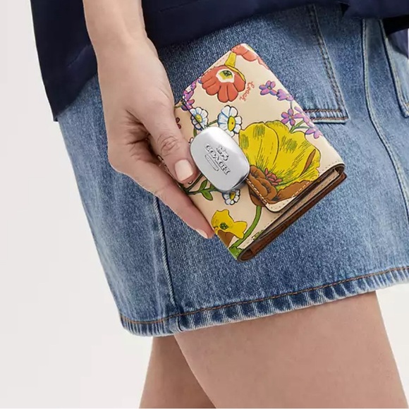 Authentic COACH floral leather snap flap card money compact wallet - Picture 3 of 13